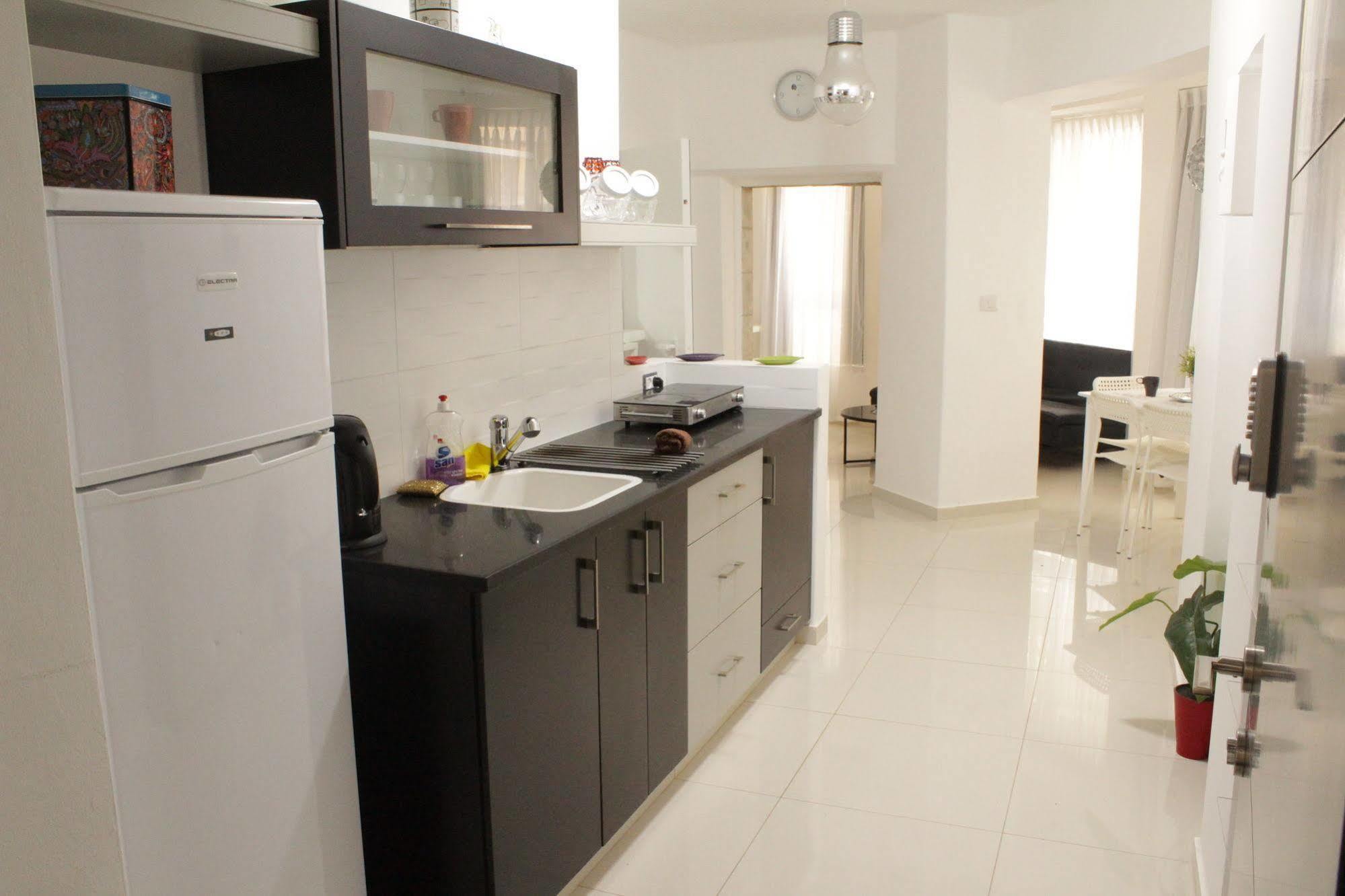 Ben Yehuda Apartments Єрусалим Екстер'єр фото